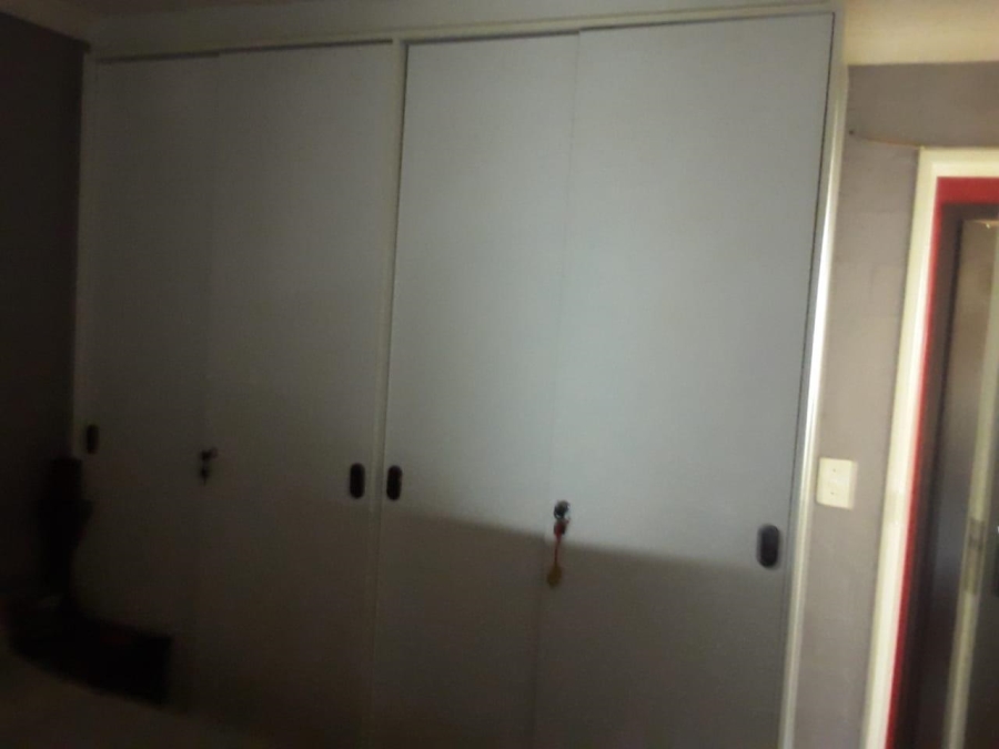 2 Bedroom Property for Sale in Zonnebloem Western Cape